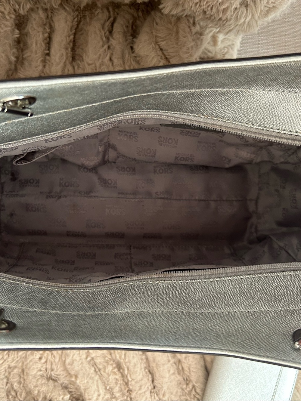 Michael Kors Metallic Silver Saffiano Tote with Matching Wallet - Picture 10 of 16